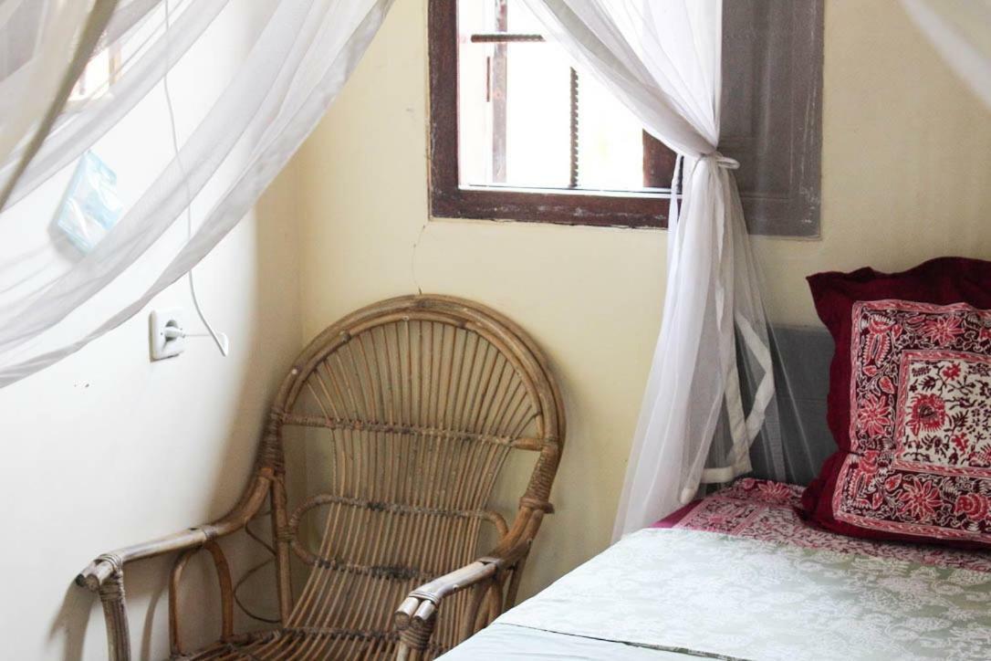 Harrys Oceanhouse 2 Pacitan Apartment Exterior foto